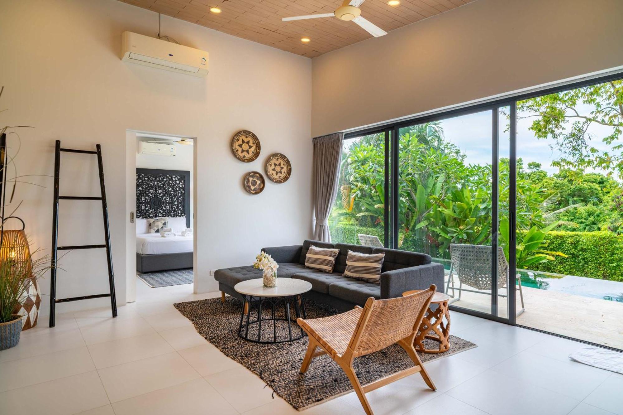 Tropical 2br Luna Private Pool In