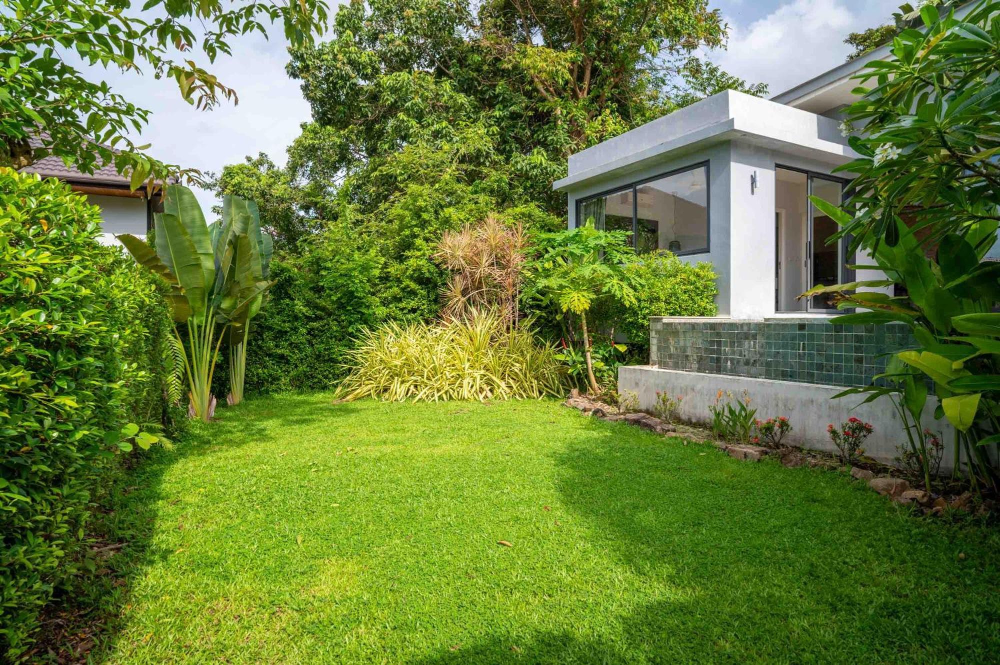 Tropical 2br Luna Private Pool In